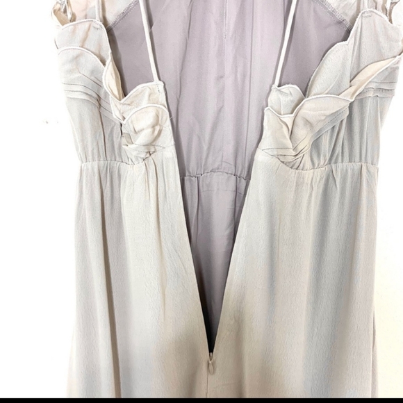 🔥Elliatt Elation Ruffle Dress Taupe. E7041742 M - Picture 6 of 10